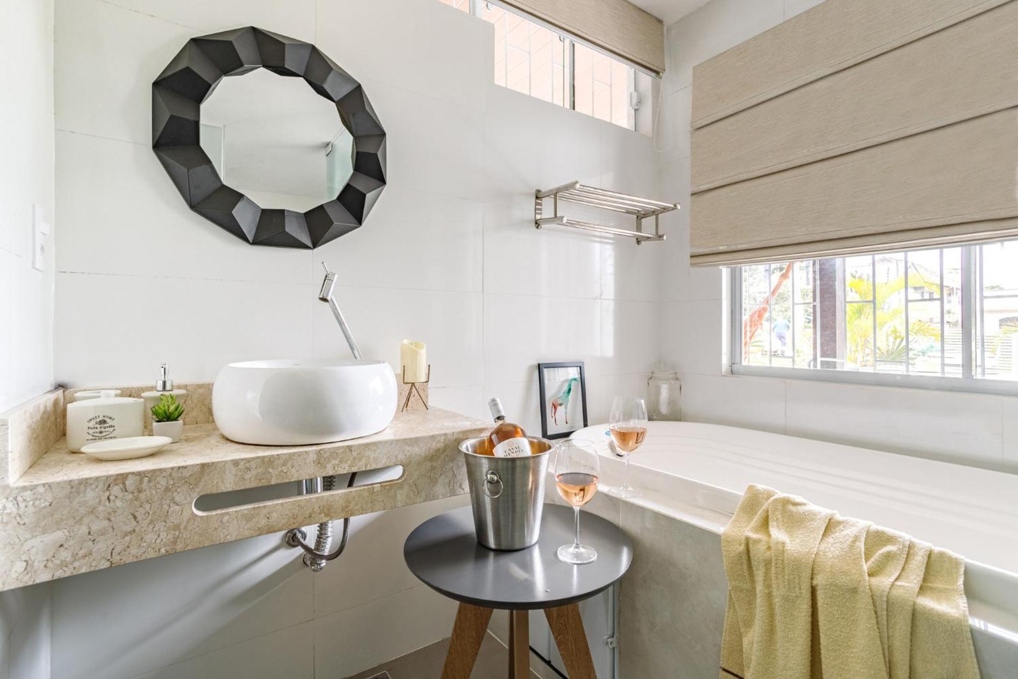 Pinheira Beach House Com Jacuzzi Villa Palhoça Kültér fotó